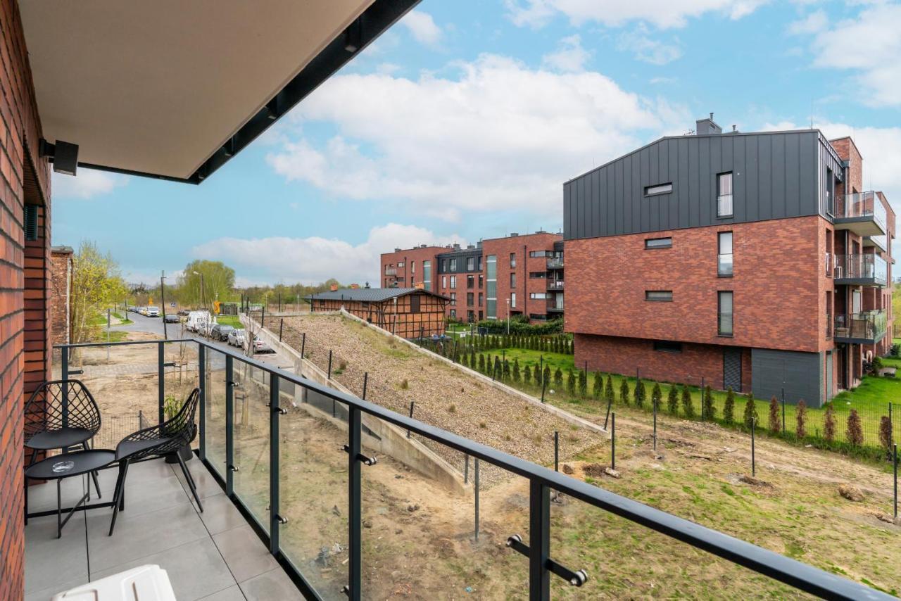 Stara Cegielnia Lake View Apartment By Renters Prestige Poznan Exterior photo